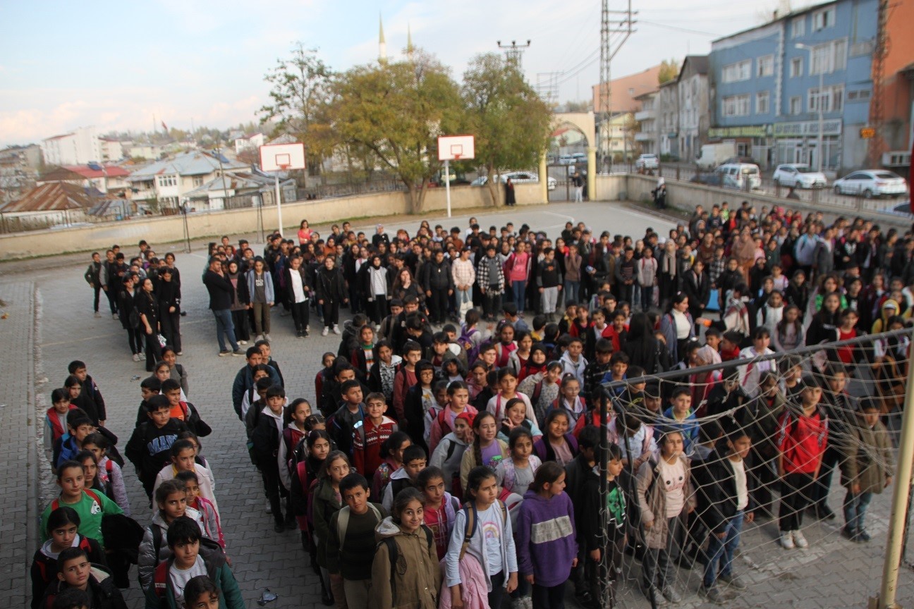 Malazgirt’te ilk ara tatil başladı
