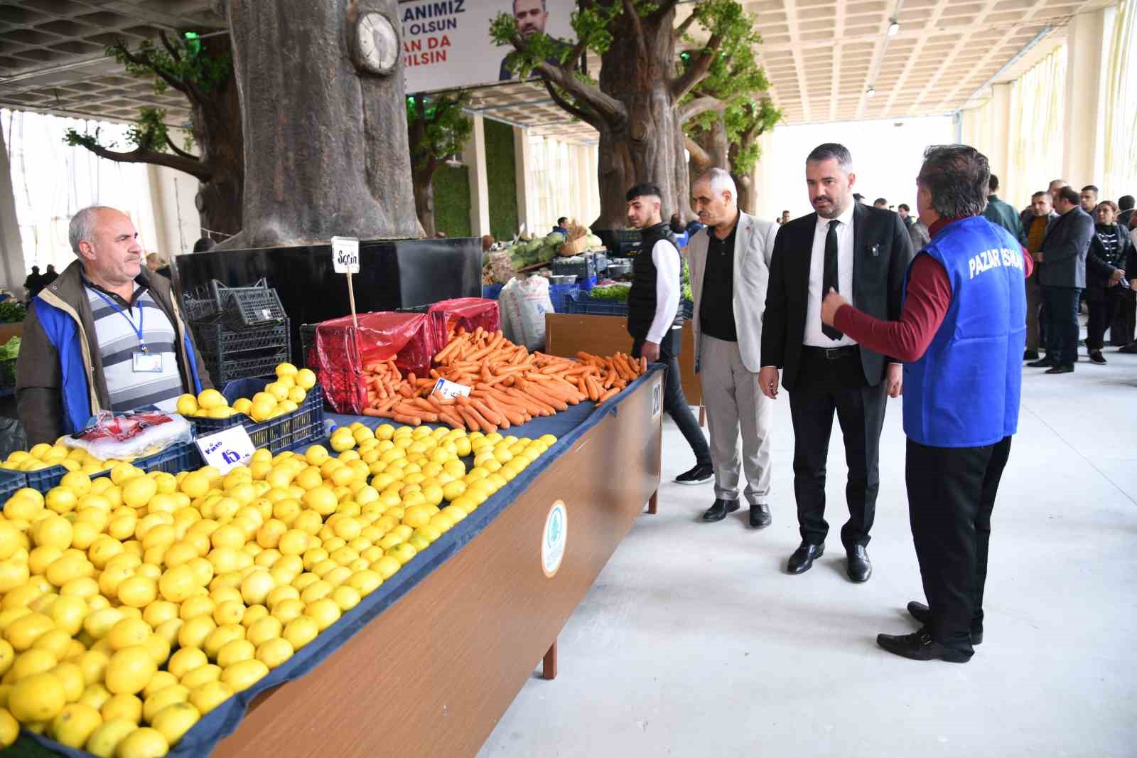 Pursaklar Mimar Sinan Kapalı Pazar Alanı ve Ticaret Merkezi a&ccedil;ıldı
