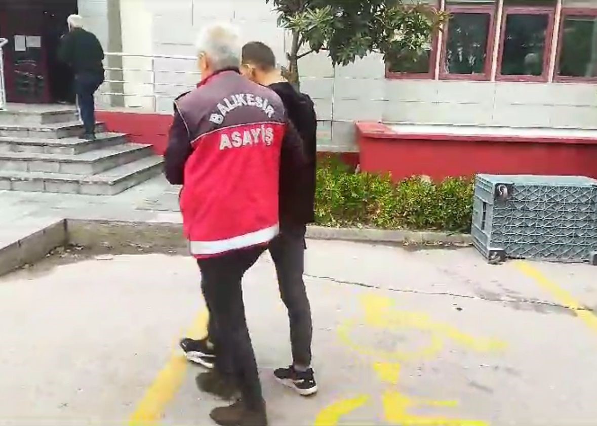 Balıkesir’de 4 hırsızlık olayı faili yakalandı