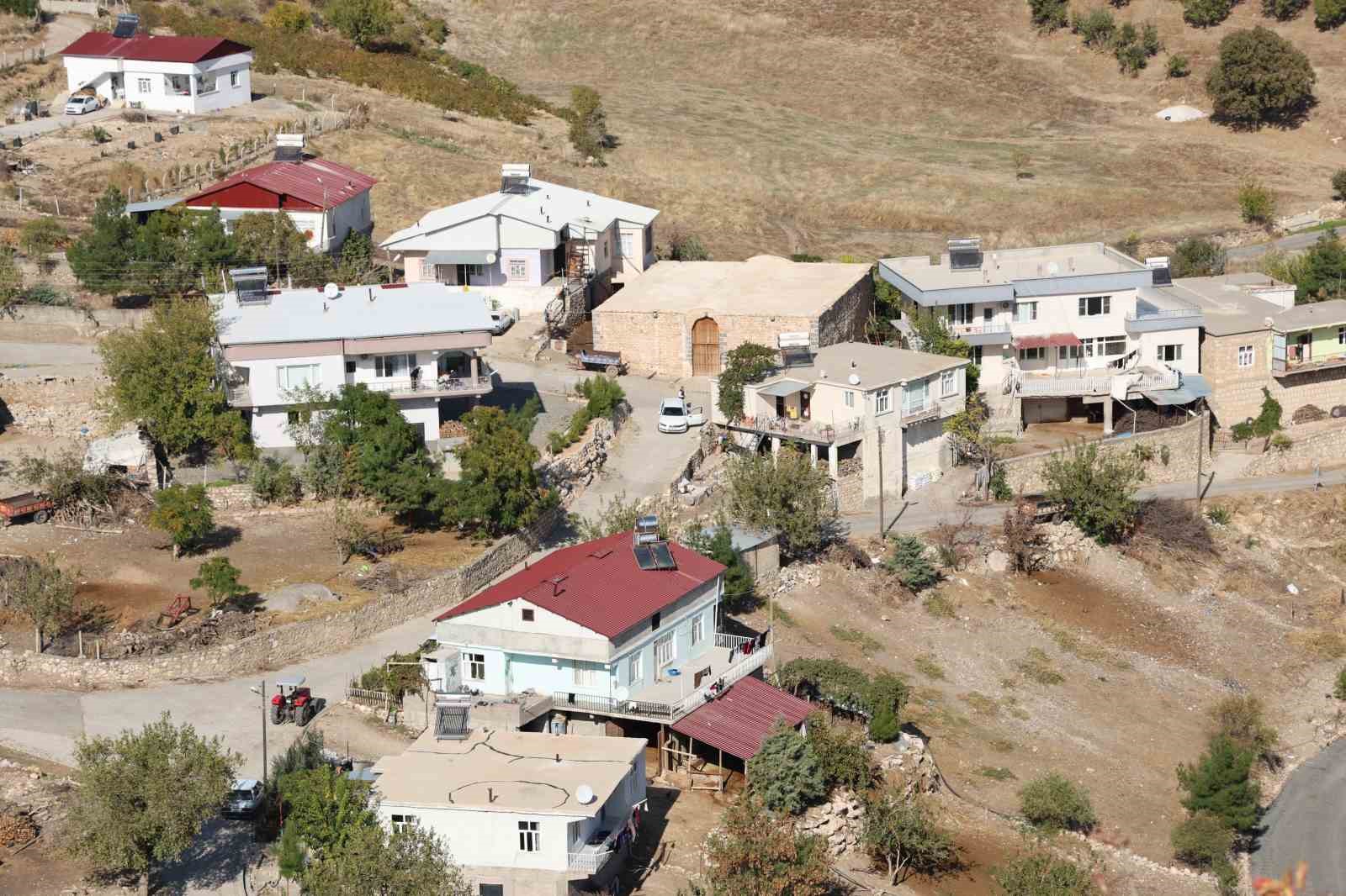 Diyarbakır&rsquo;da 700 yıldır ayakta kalan han turizme kazandırılmayı bekliyor

