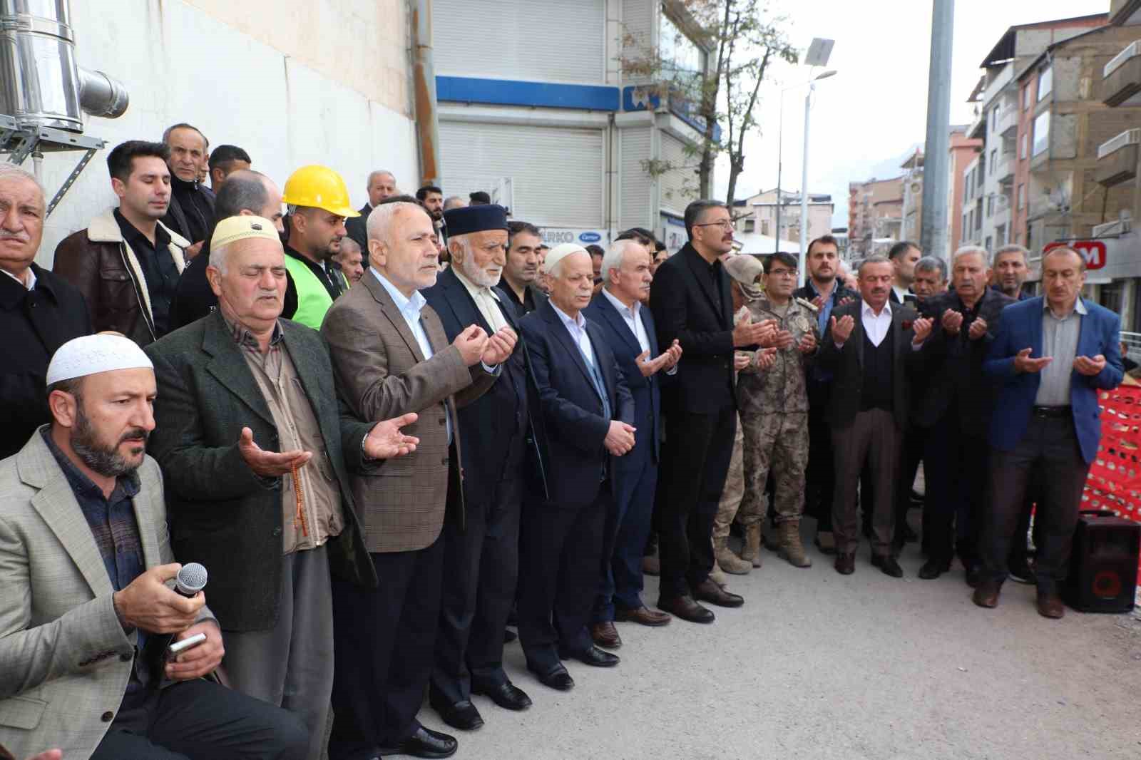 Hacı Sait Camisi’nin temeli dualarla atıldı
