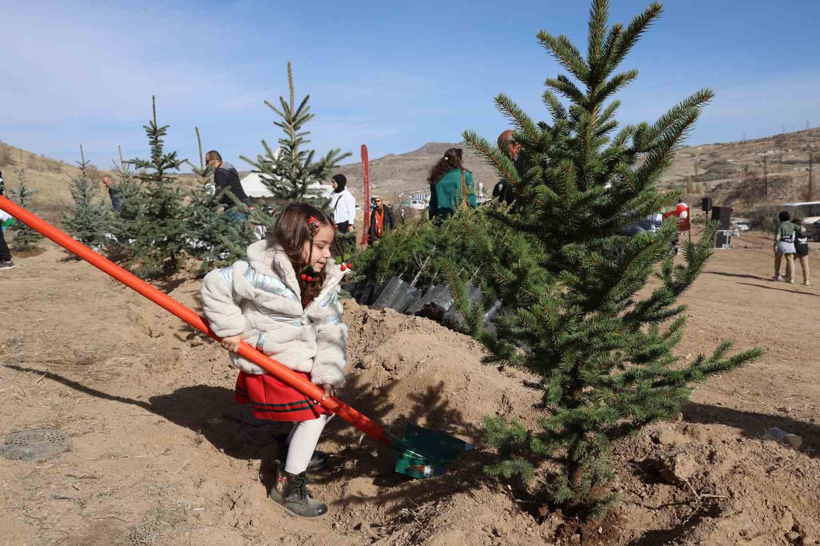 24 Bin fidan geleceğe nefes olacak
