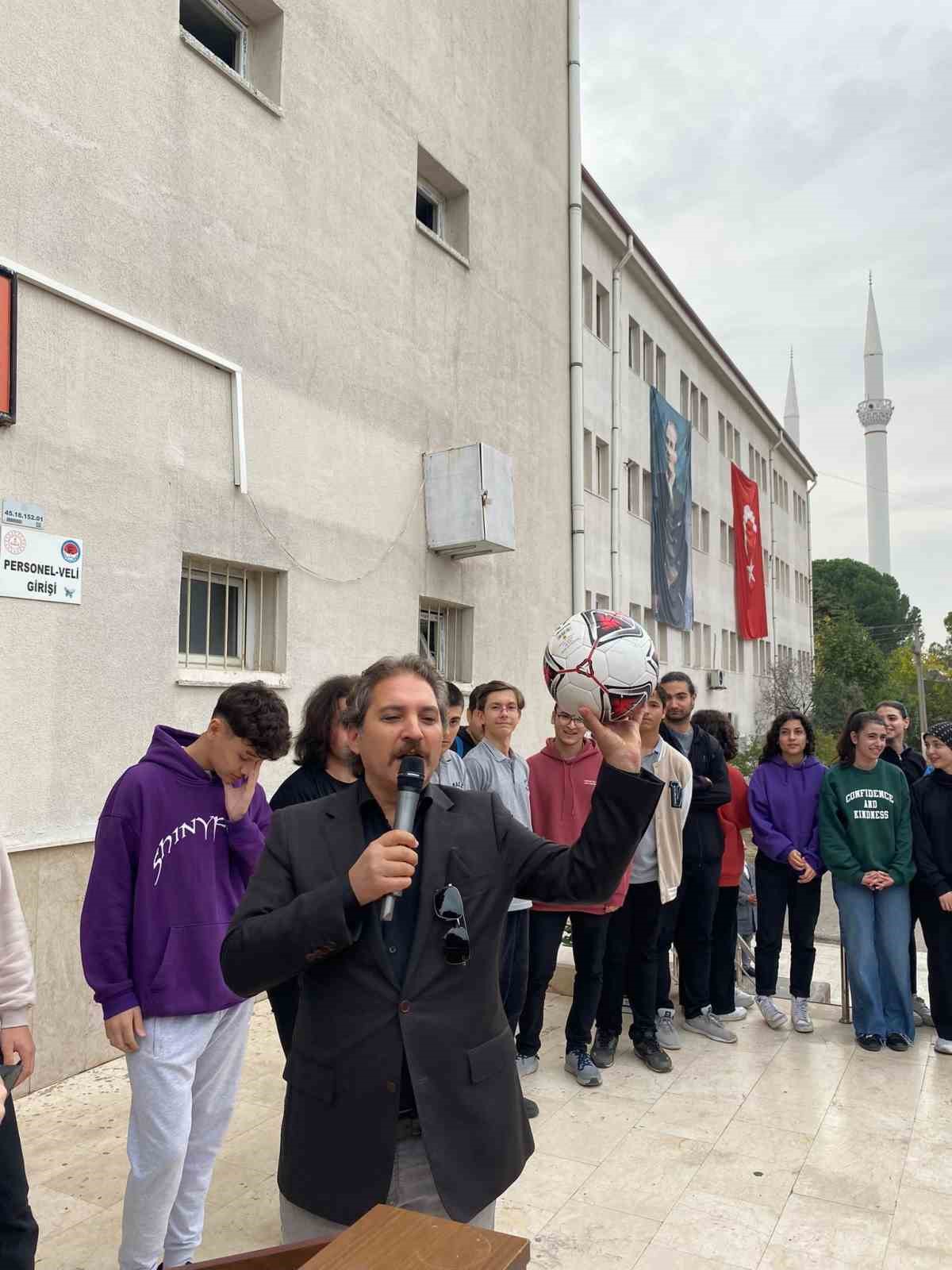 Mehmet Akif Ersoy Anadolu Lisesi’nde son ders yapıldı