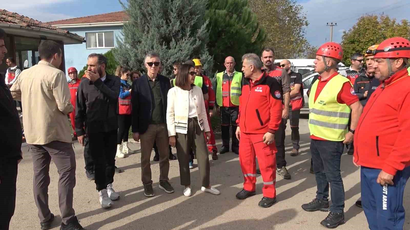 Yalova&rsquo;da ger&ccedil;ek gibi deprem tatbikatı
