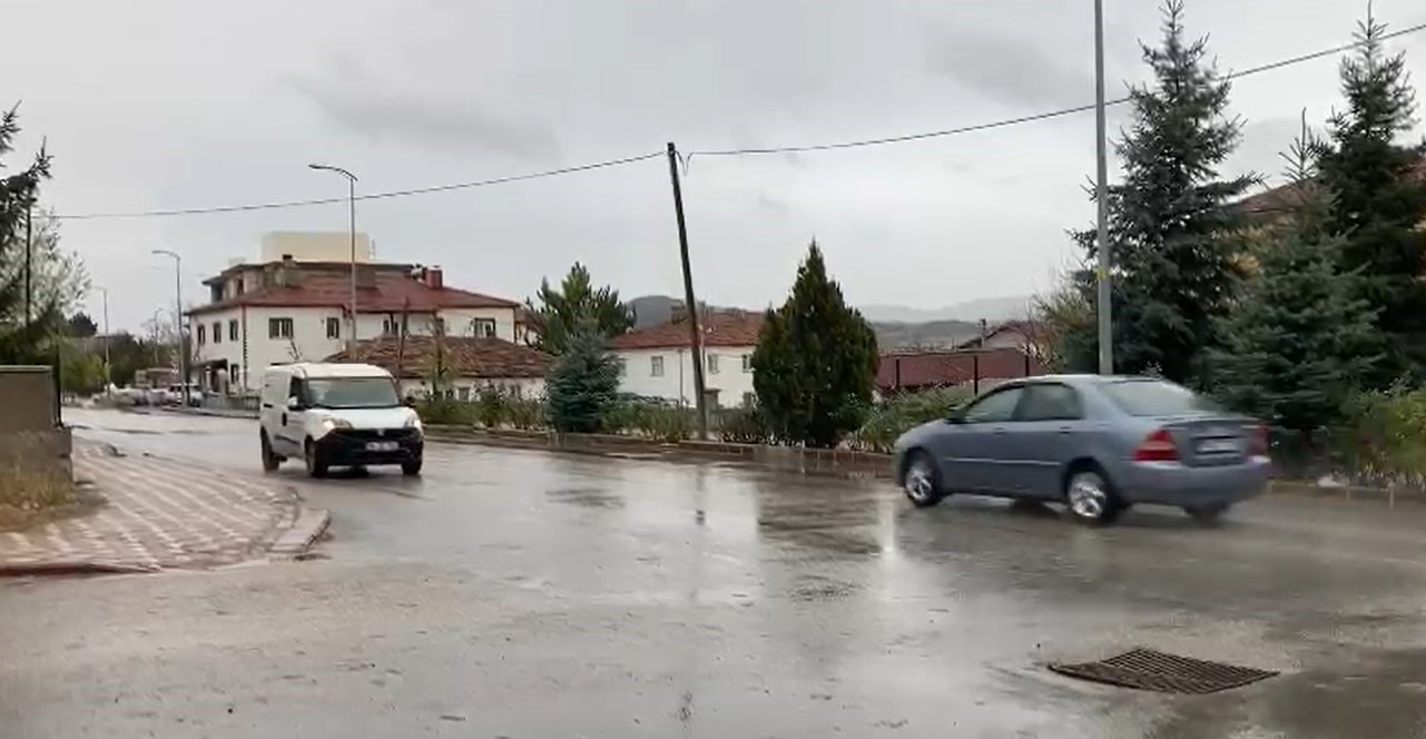 Çankırı’da sağanak yağış etkili oldu
