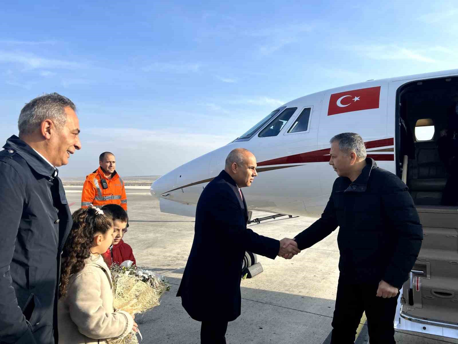 İ&ccedil;işleri Bakanı Yerlikaya: "Sınırlarımız kırmızı &ccedil;izgimizdir"
