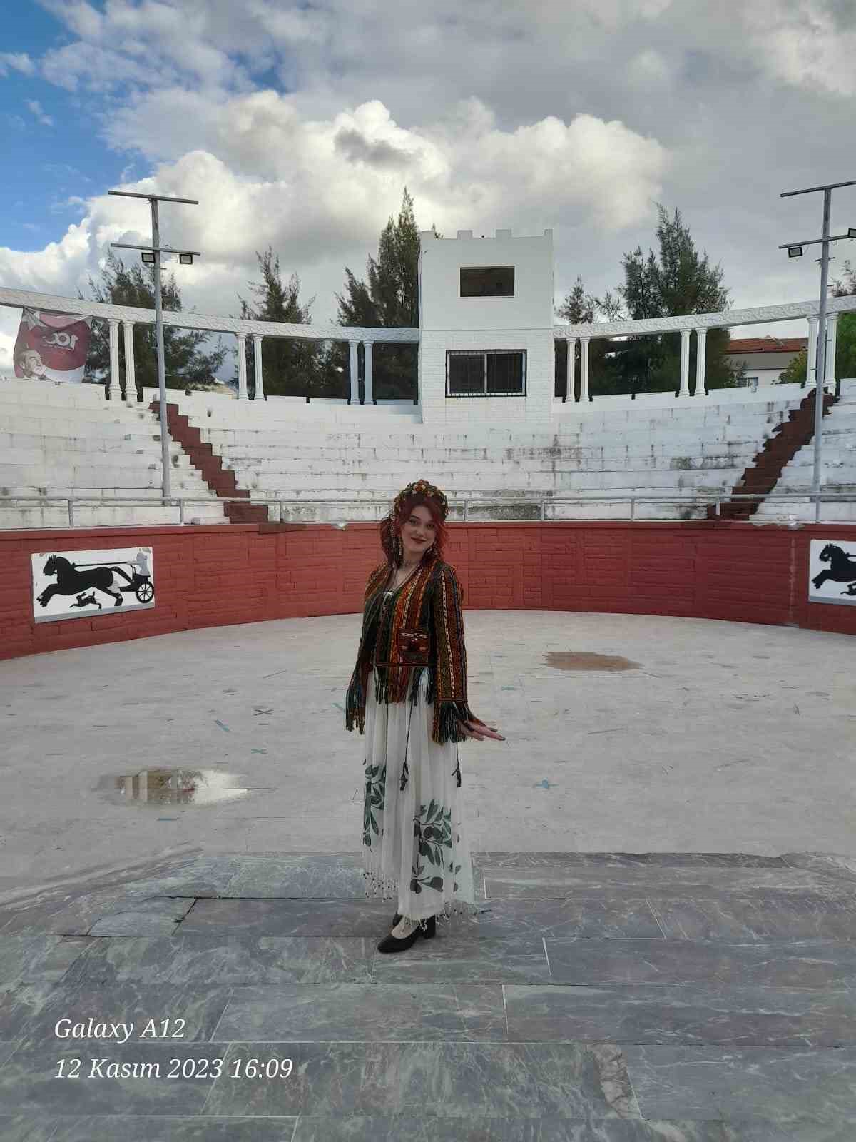 Karya defilesi yoğun ilgi gördü