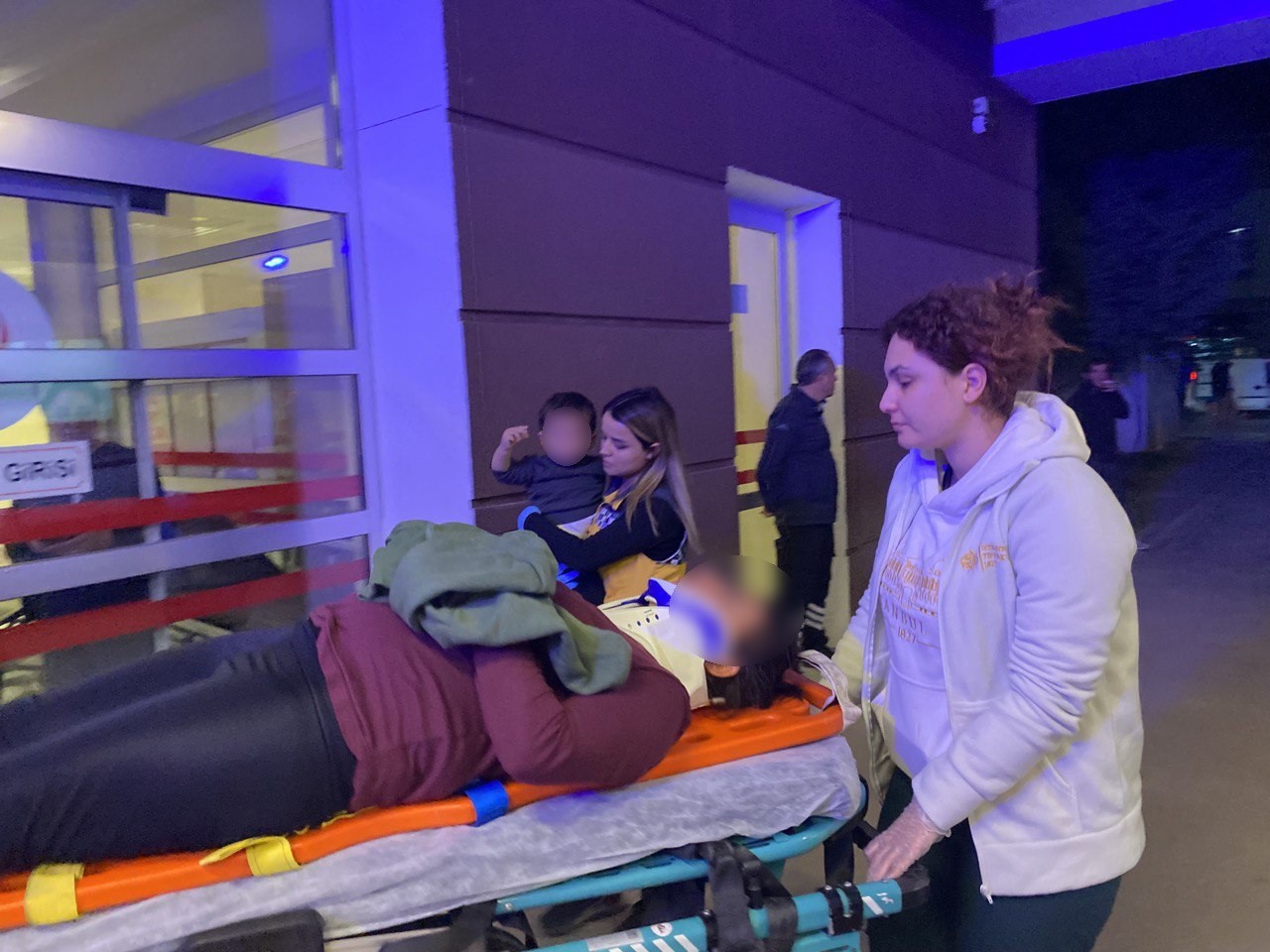 Adıyaman’da otomobil şarampole girdi: 6 yaralı
