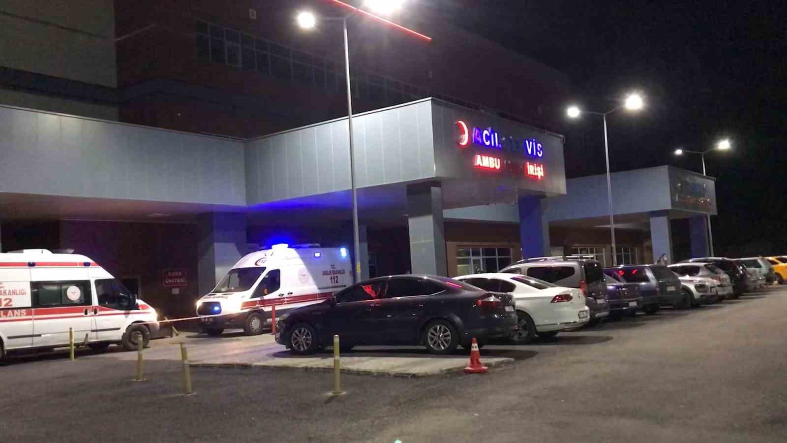 G&uuml;m&uuml;şhane&rsquo;de astsubay kazayla kendini vurdu
