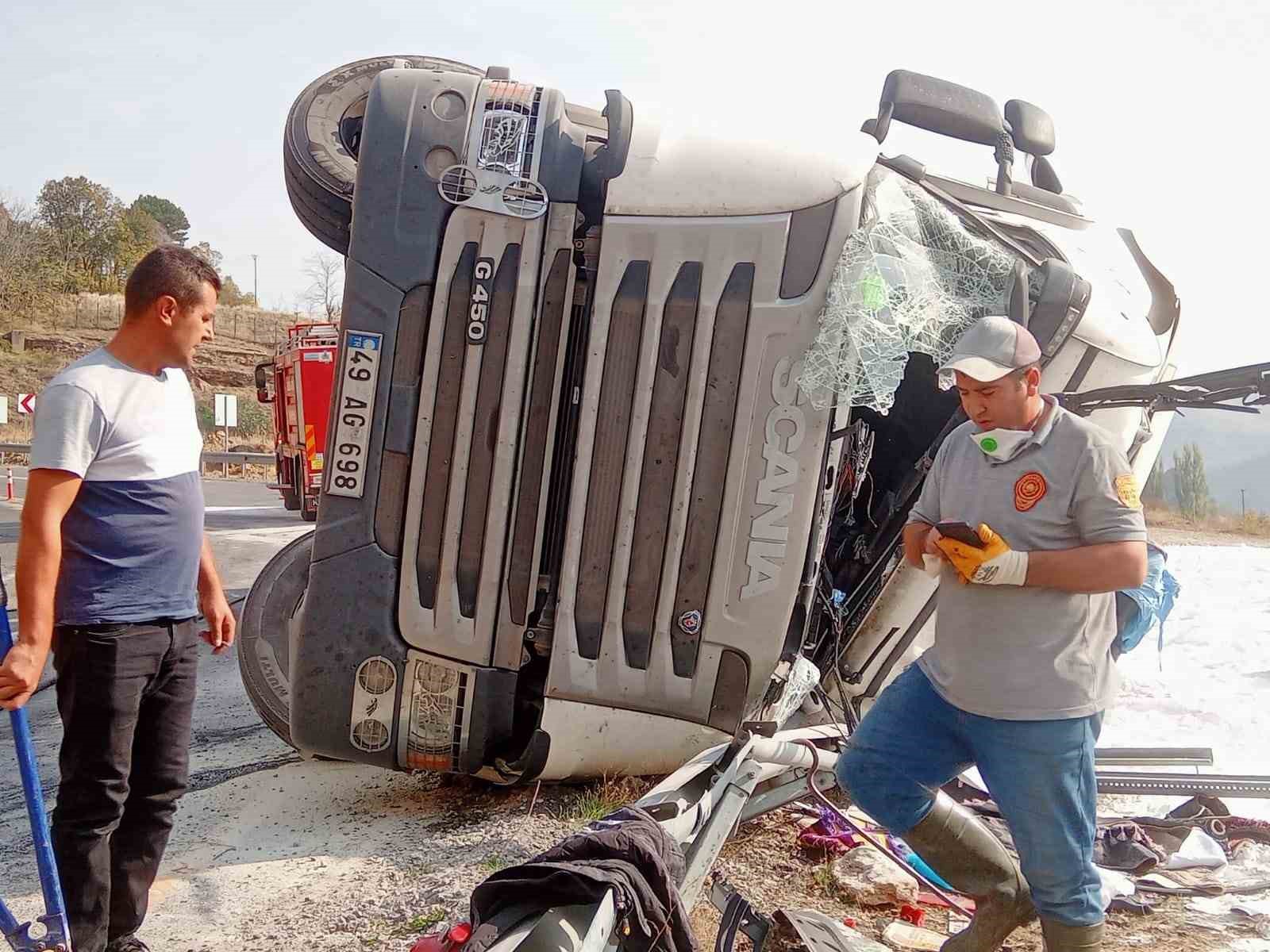 Viraj alamayan tuz ykl tr devrildi: 1 yaral
