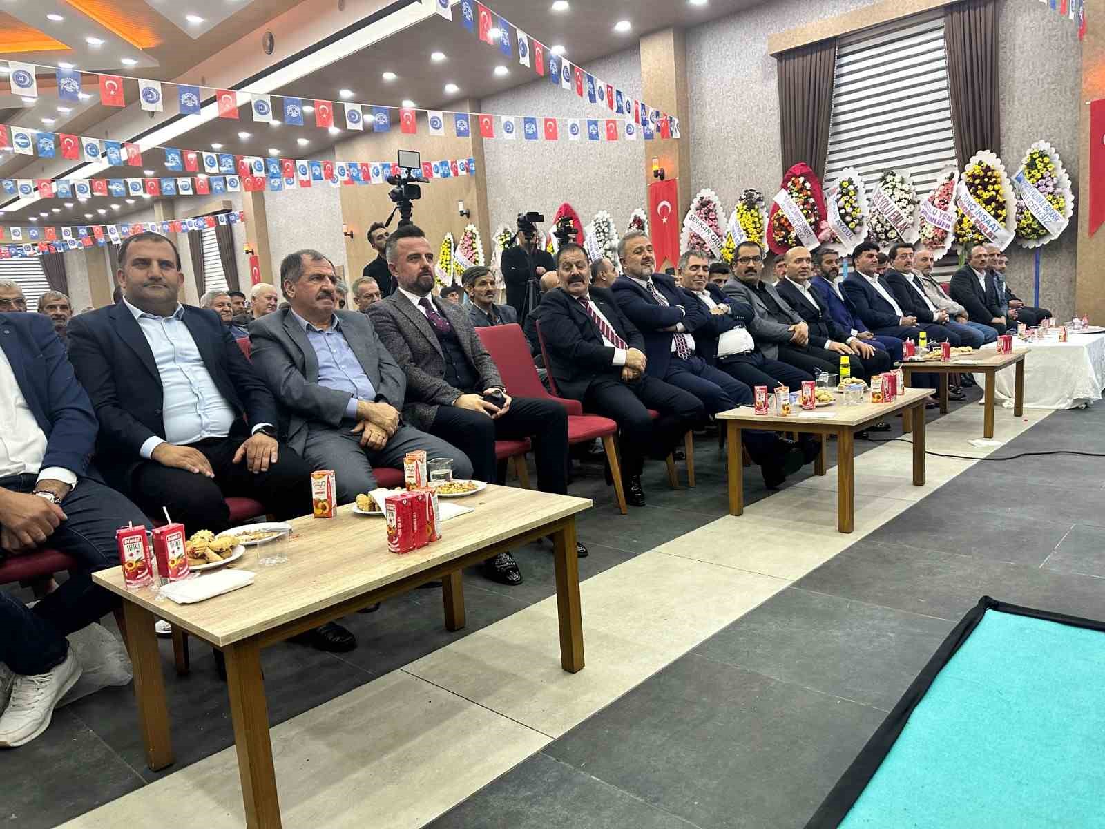 6 ülkeden aşıklar Yalova’da buluştu