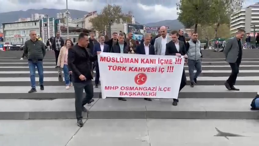 MHP&rsquo;liler Starbucks&rsquo;taki gen&ccedil;leri T&uuml;rk kahvesi i&ccedil;meye davet etti
