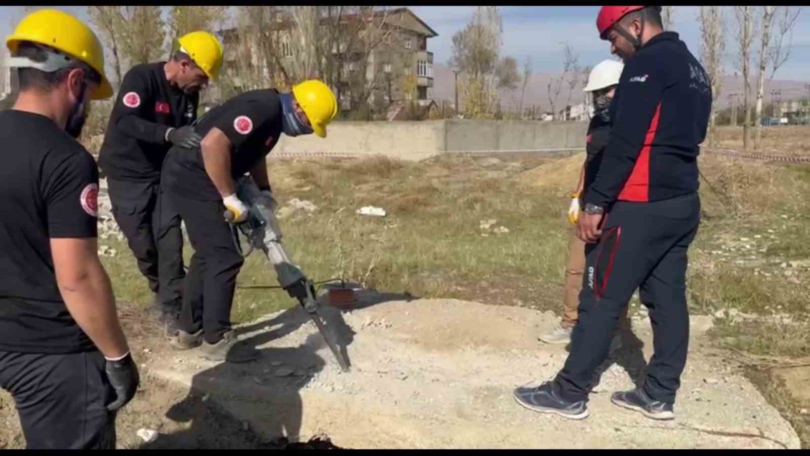 Yüksekova’da gerçeği aratmayan deprem tatbikatı