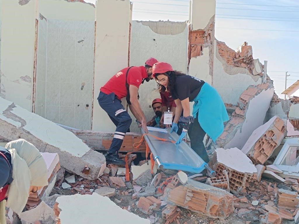 Mardin&rsquo;de 4 ilden 215 personelin katılımıyla deprem tatbikatı yapıldı
