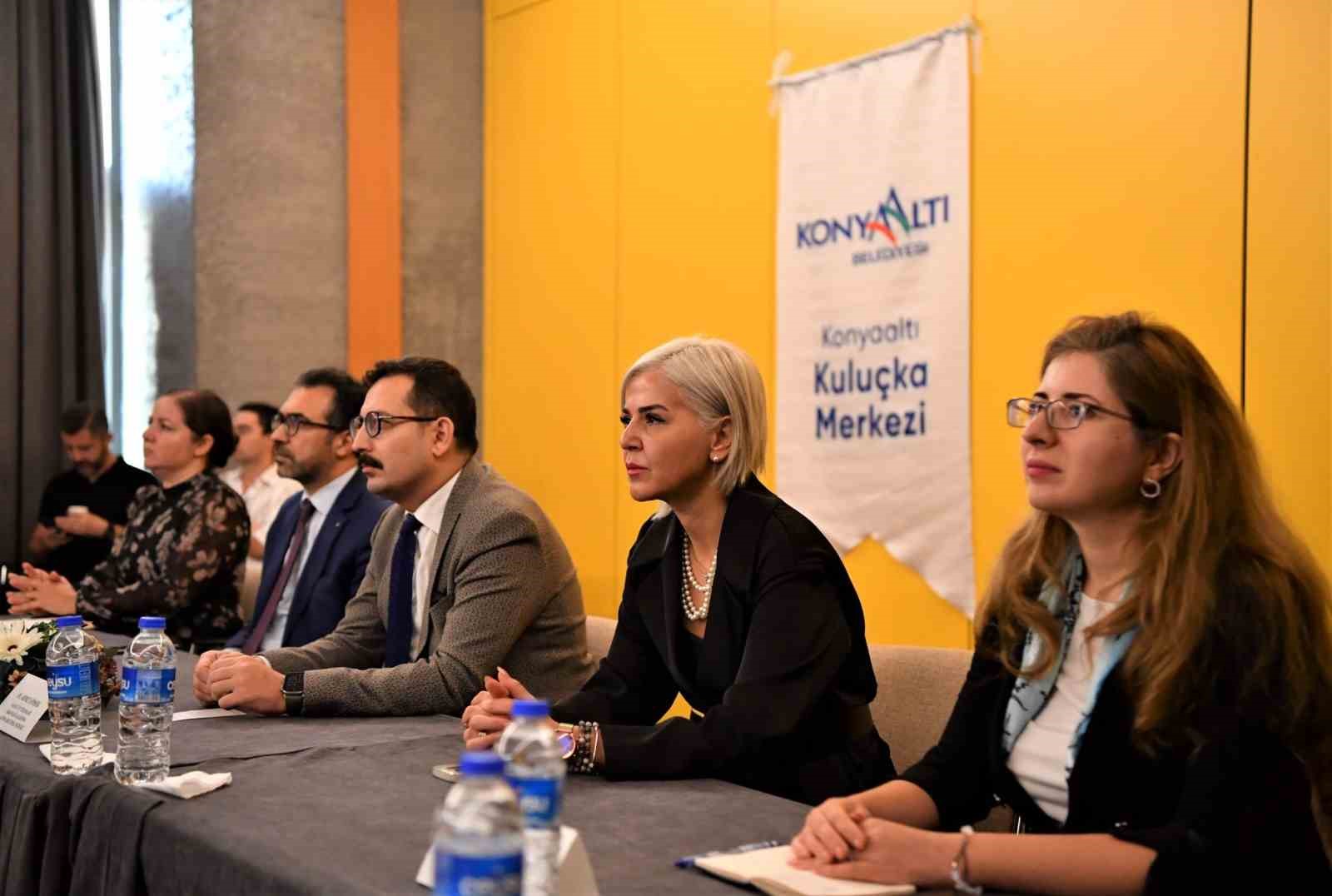 Konyaaltı Belediyesi Kulu&ccedil;ka Merkezi tanıtıldı
