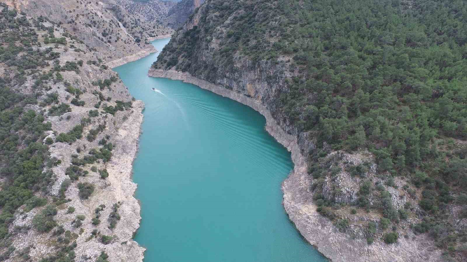 Arapapıştı Kanyonu suya kavuşacağı g&uuml;n&uuml; bekliyor
