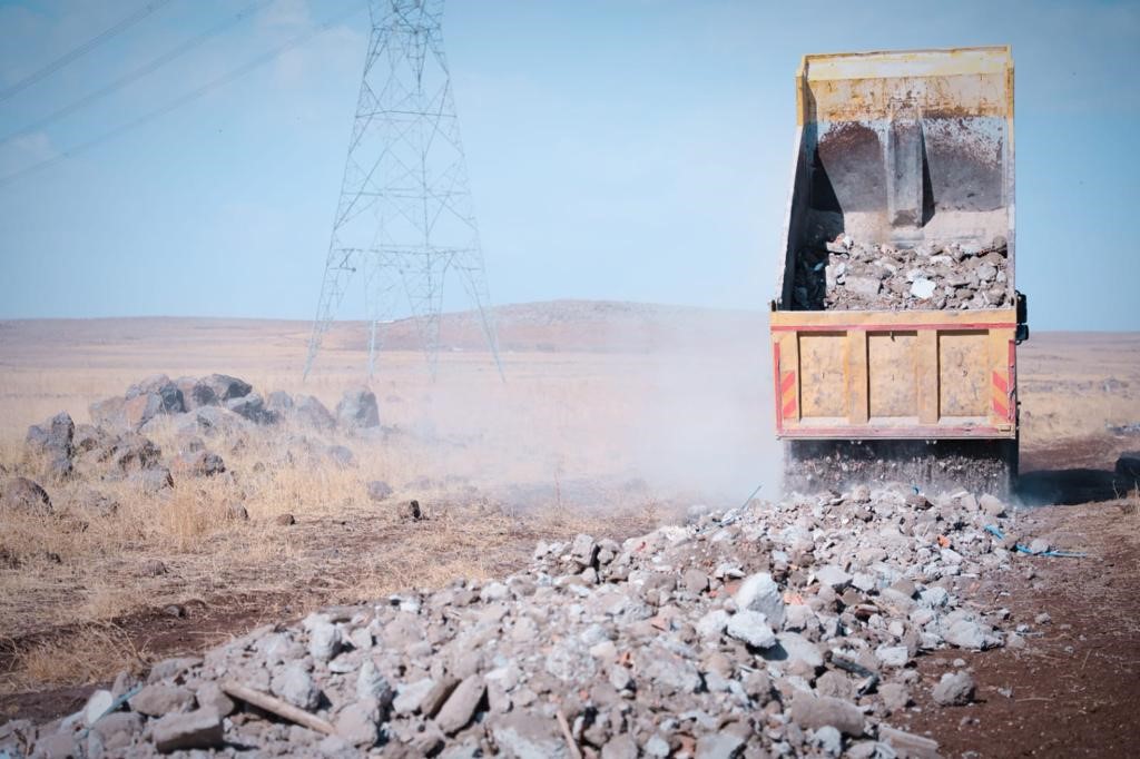 Yeniehirde yollar konforlu hale getiriliyor
