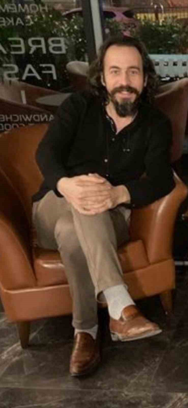 Kazada hayatını kaybeden baba ve kızı son yolculuğuna uğurlandı
