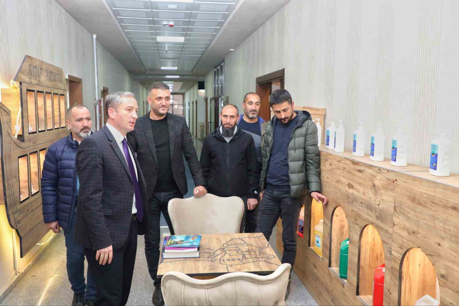 Ağrı &Ccedil;alışan Gazeteciler Cemiyetinden İl Milli Eğitim M&uuml;d&uuml;r&uuml; K&ouml;krek&rsquo;e ziyaret
