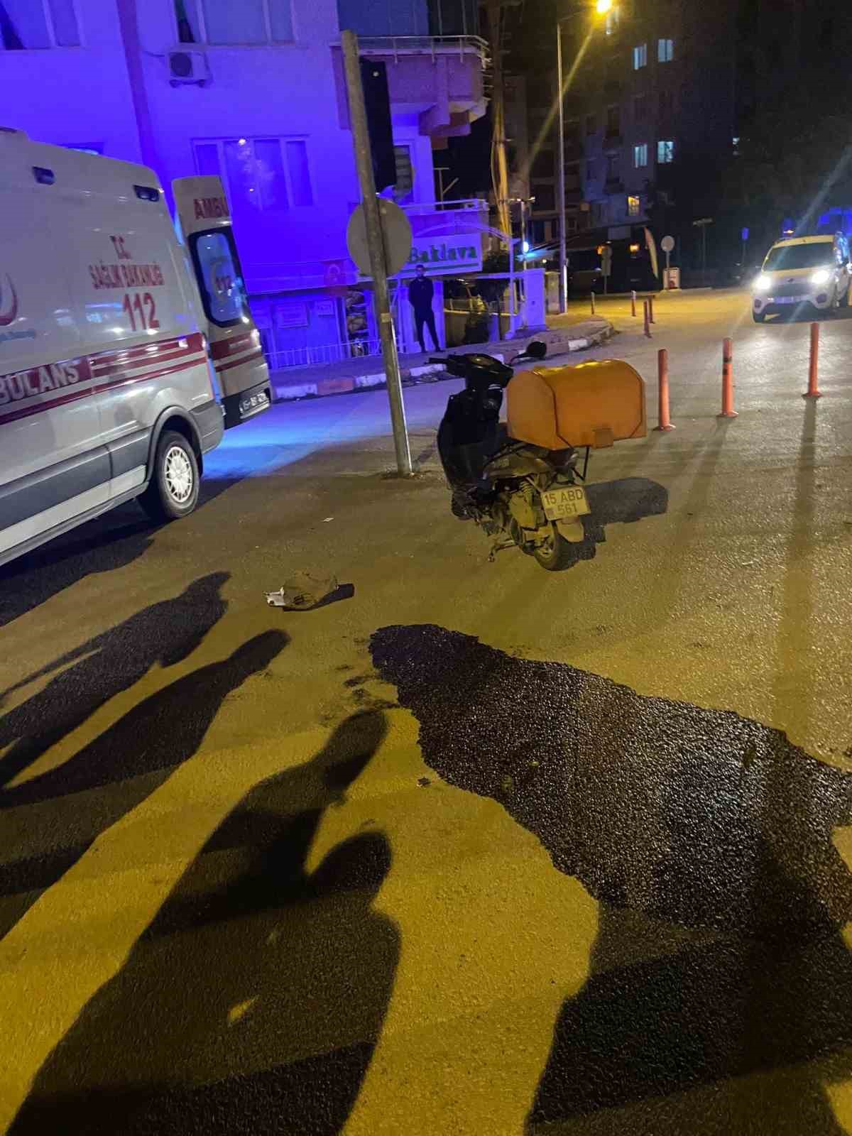 Burdur&rsquo;da motosiklet ile otomobil &ccedil;arpıştı: 1 yaralı
