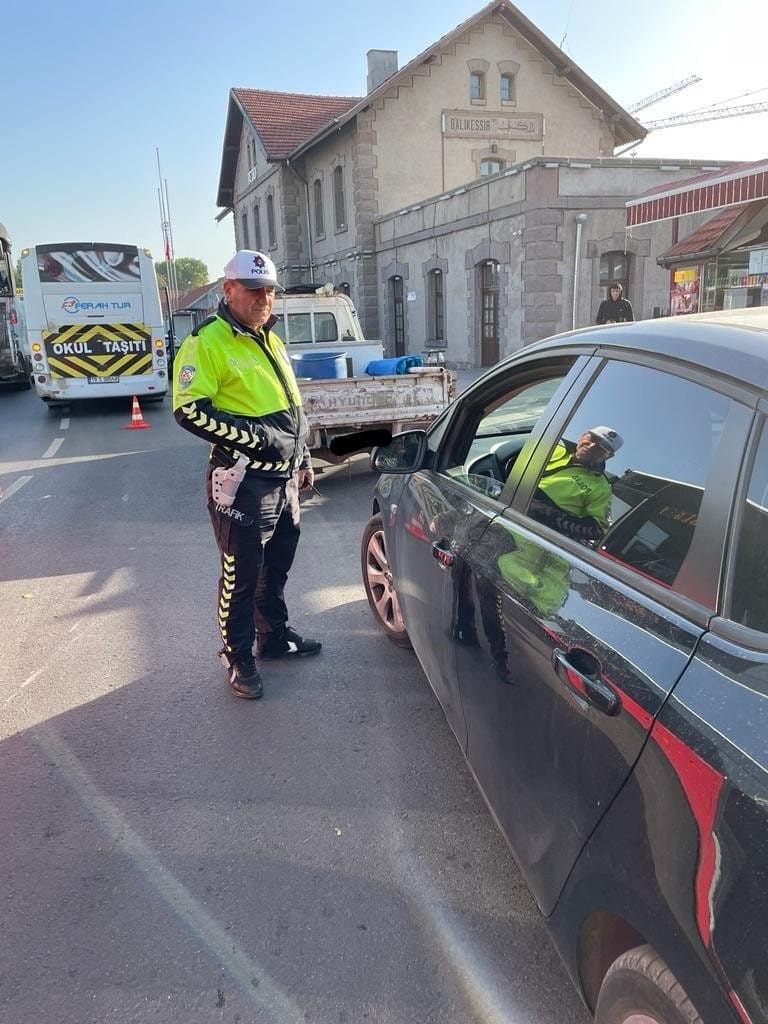 Balıkesir’de trafikte yüksek sesle müzik denetimi