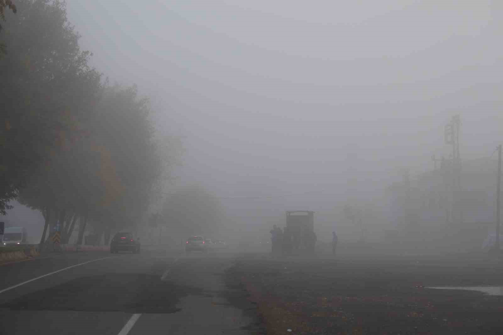 Kahramanmaraş&rsquo;ta sis etkili oldu
