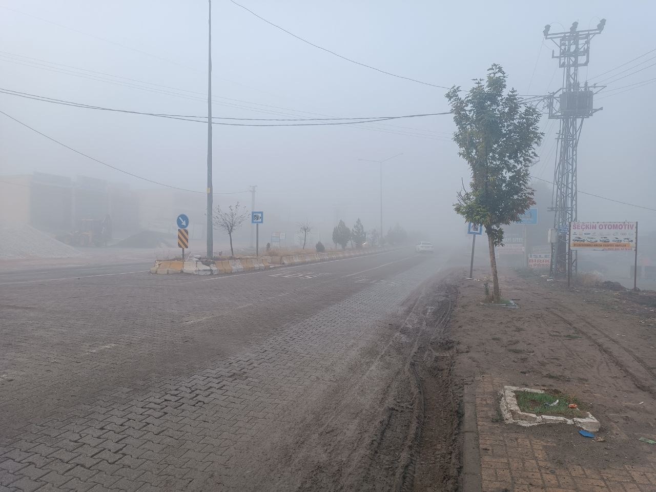 G&ouml;lbaşı g&uuml;ne sisle uyandı
