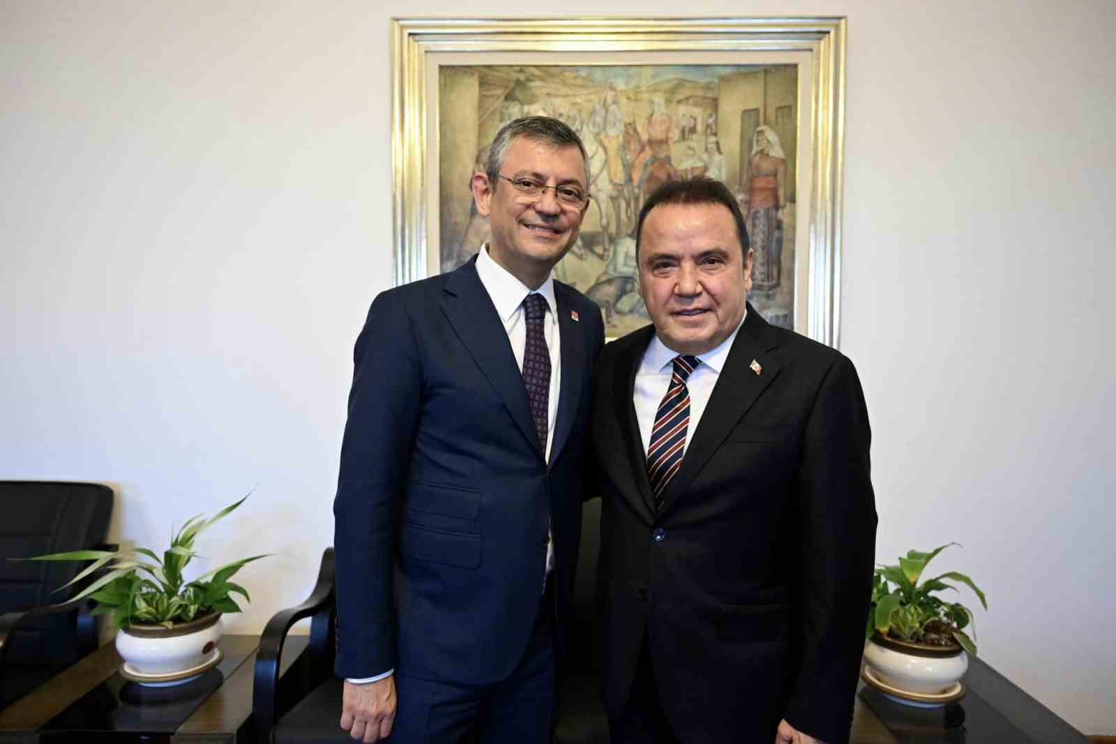 Böcek: "Antalya’mızı ve ülkemizi birlikte güzel yarınlara taşıyacağız"
