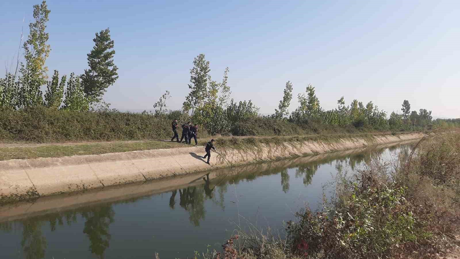 Sulama kanalında kadın cesedi bulundu
