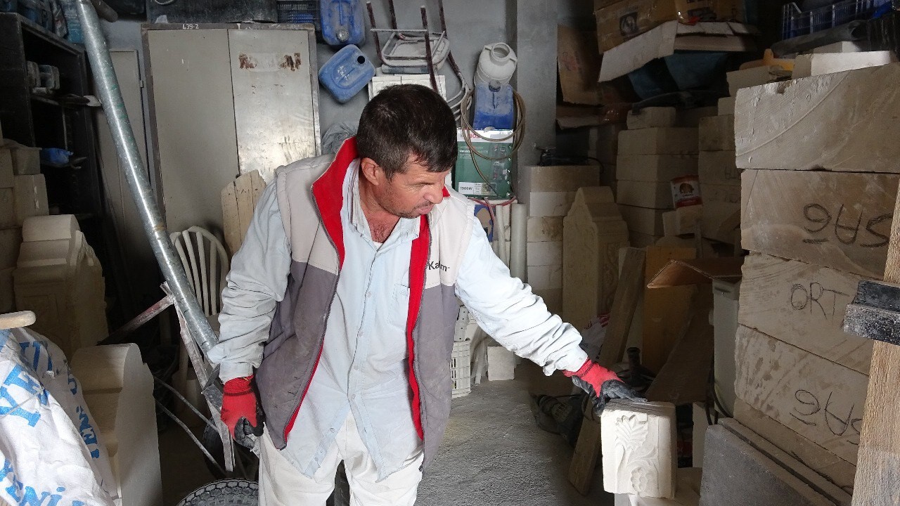 Mardin’in ’beyaz elmas’ı usta ellerde sanata dönüşüyor