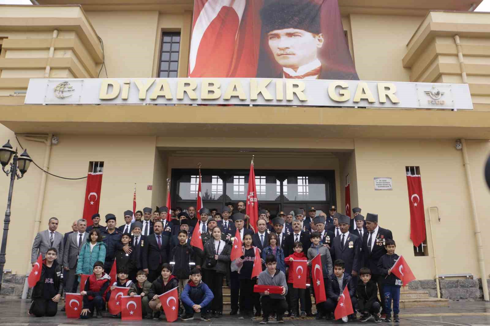 Atat&uuml;rk&rsquo;&uuml;n Diyarbakır&rsquo;a gelişinin 86. yıl d&ouml;n&uuml;m&uuml; t&ouml;renle kutlandı
