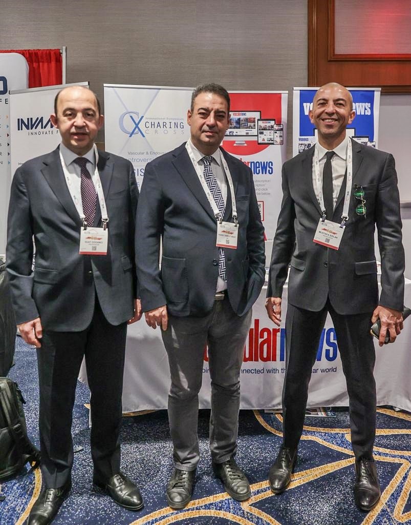 Doktor Mehmet &Ouml;z&rsquo;den T&uuml;rk sağlık firmasına &ouml;vg&uuml; 