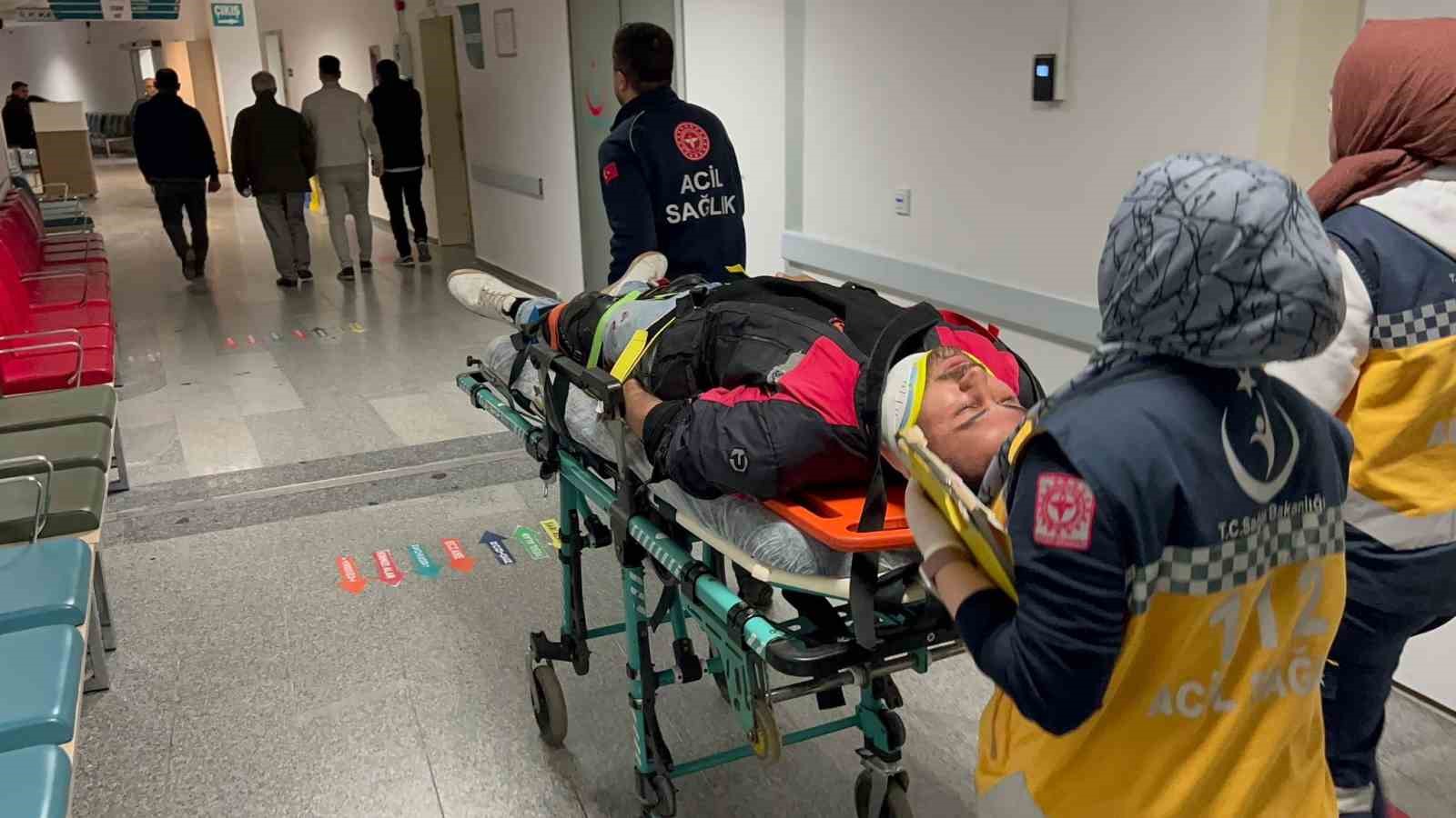 Motosiklet ile otomobil &ccedil;arpıştı: 1 yaralı
