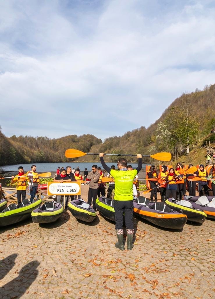 Gölbaşı’ndaki öğrenciler Ordu’da ki kano etkinliğine katıldı