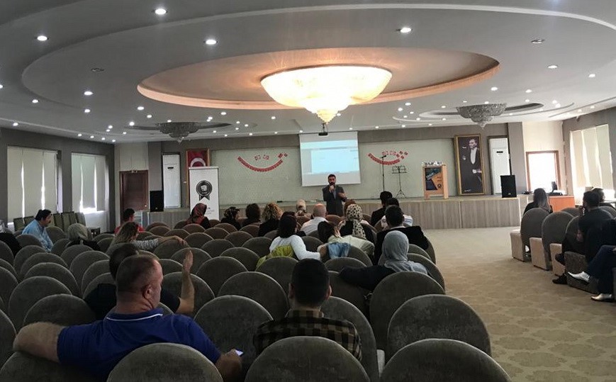 Lise öğrencilerine kariyer eğitimi