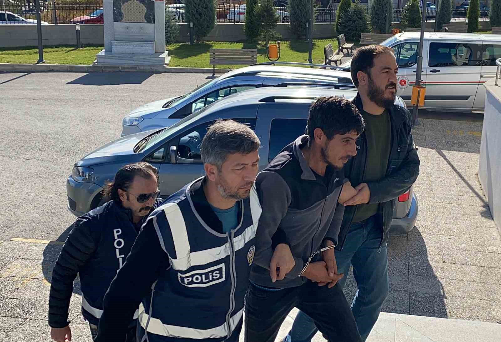 Karaman’da 35 yıl kesinleşmiş hapis cezası bulunan şahıs çadırda yakalandı