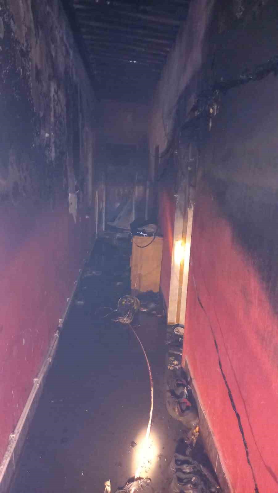 Yalova&rsquo;da tersane iş&ccedil;ilerinin kaldığı m&uuml;stakil evde yangın
