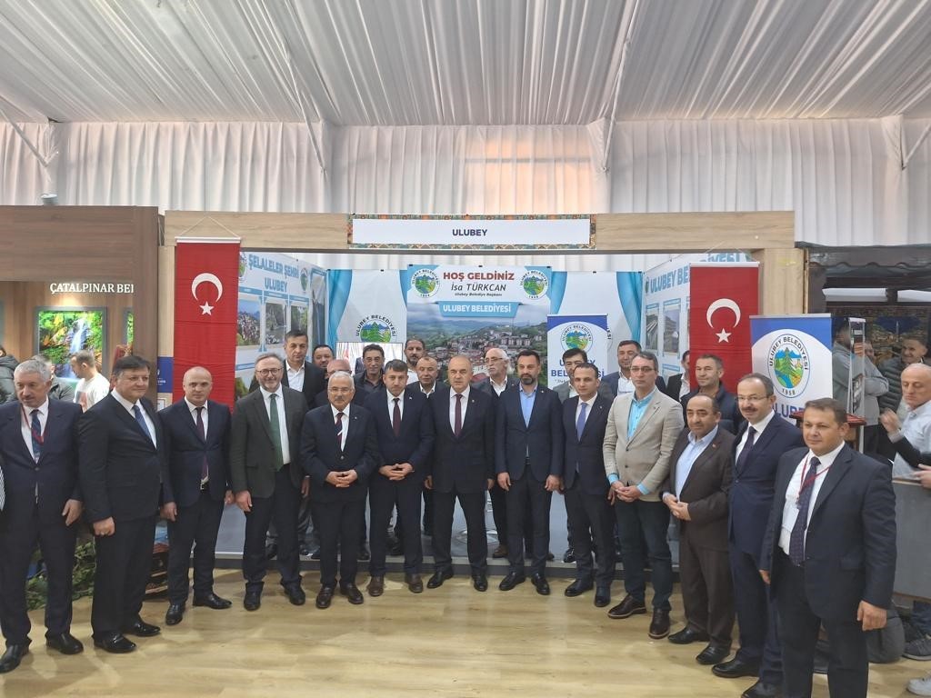 Ulubeyliler hasret giderdi
