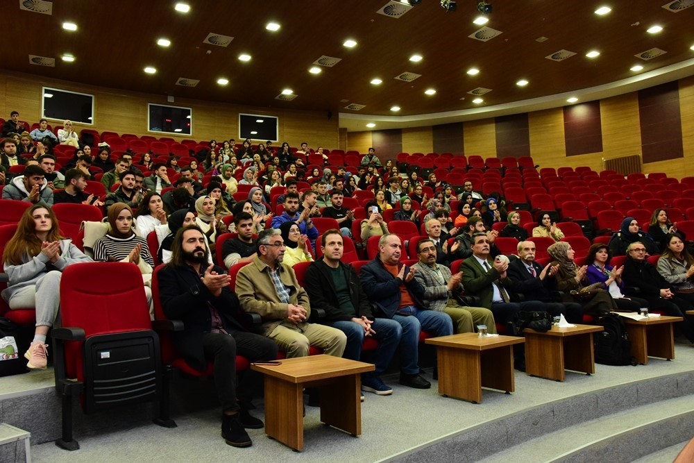 Sezai Karakoç Kastamonu Üniversitesi’nde anıldı