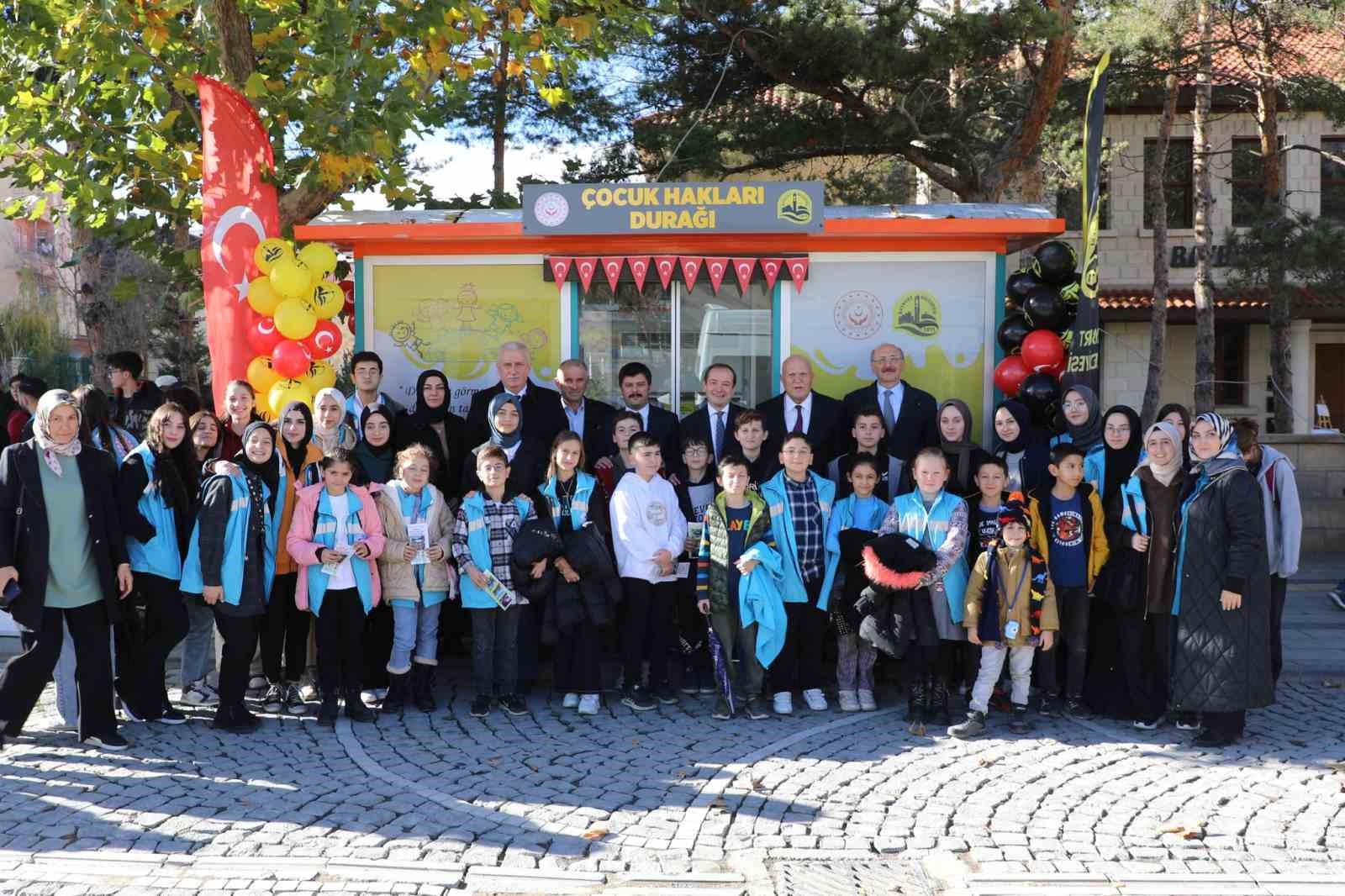 Bayburt’ta Çocuk Hakları Durağı açıldı