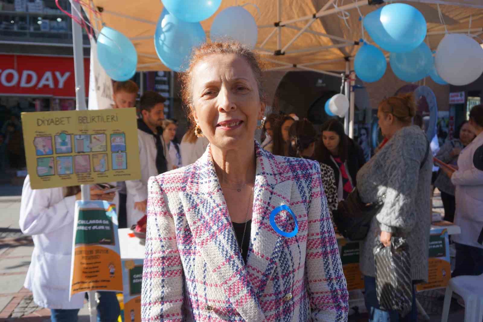 Edirne&rsquo;de &uuml;niversite &ouml;ğrencileri diyabet farkındalığı i&ccedil;in etkinlik d&uuml;zenledi
