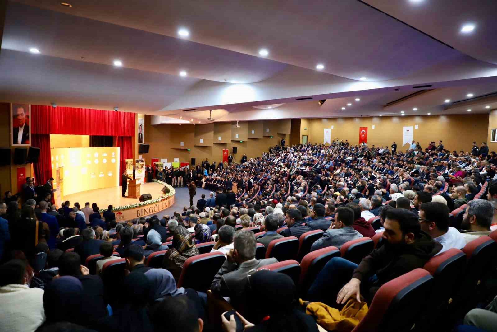 Cumhurbaşkanı Yardımcısı Yılmaz: &ldquo;Son 20 yılda, 93 bin ton bal ihracatı yapılmış ve 316 milyon dolarlık ihracat geliri elde edilmiştir&rdquo;
