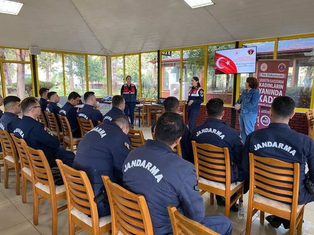 Aydın’da jandarma bilgiyle donanıyor