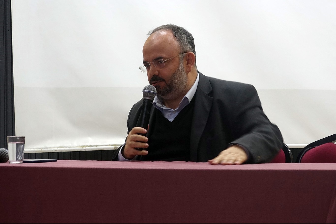 Yazar &Ouml;zkan Yaman "Sahabeyi en g&uuml;zel Gazzeli yiğitler anlatıyor"
