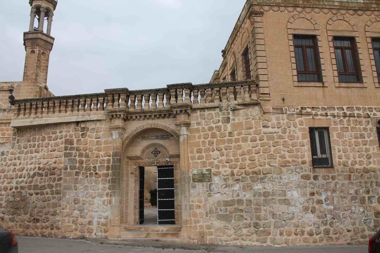 Ara tatilde turistlerden tarihi yapılara yoğun ilgi
