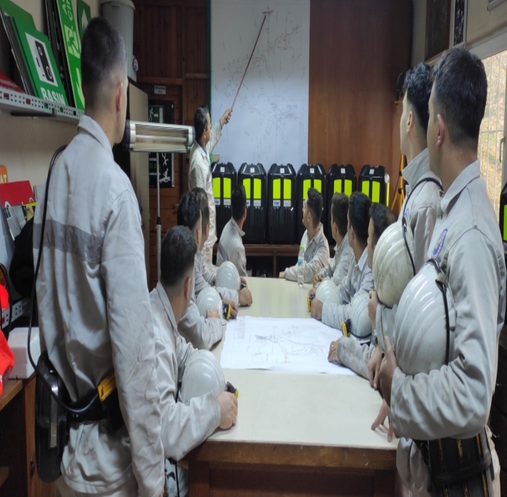 JAK timine doğal afetlerde arama kurtarma kursu
