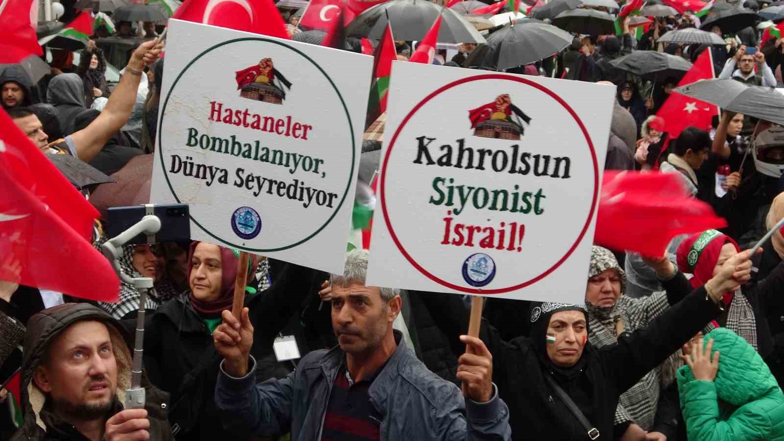 Isparta&rsquo;da Filistin&rsquo;e destek y&uuml;r&uuml;y&uuml;ş&uuml;
