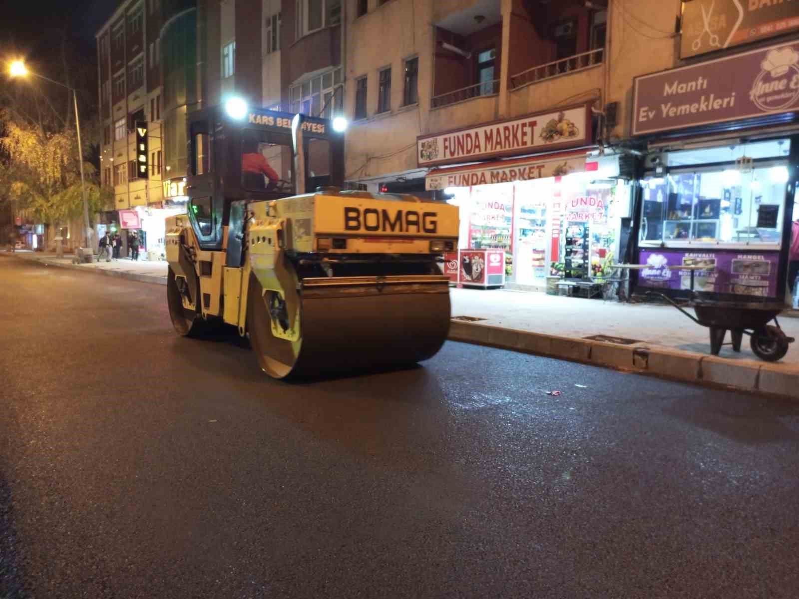 Vali devreye girdi protokol yolu sıcak asfalt oldu