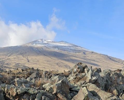 Dağcılar 3 bin rakımlı Tend&uuml;rek Dağı&rsquo;na tırmandı
