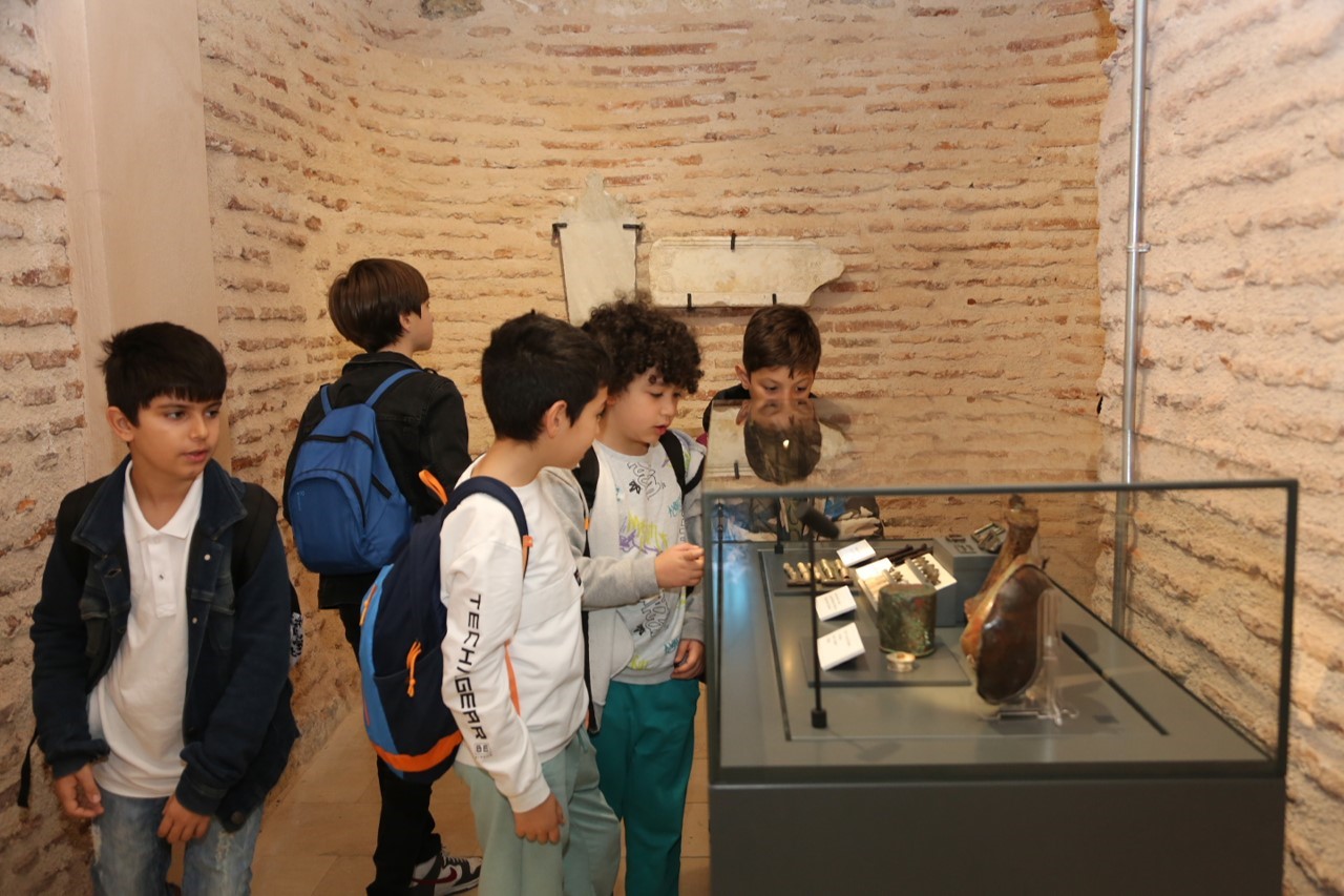 Küçükçekmece Belediyesi’nden öğrencilere ara tatil hediyesi